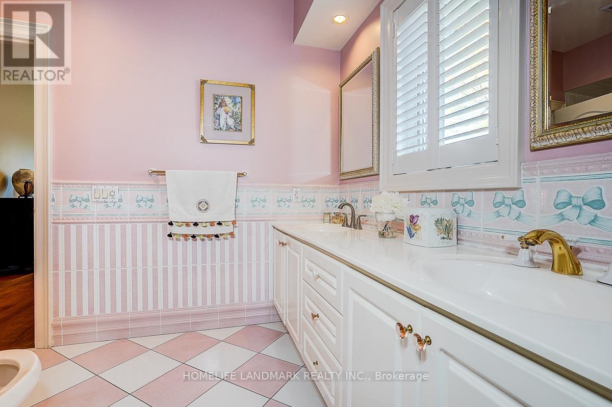 86 Muzich Place, Vaughan, Ontario  L4L 9C5 - Photo 36 - N12433558