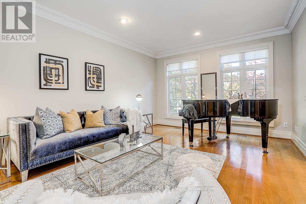 86 Muzich Place, Vaughan, Ontario  L4L 9C5 - Photo 8 - N12433558