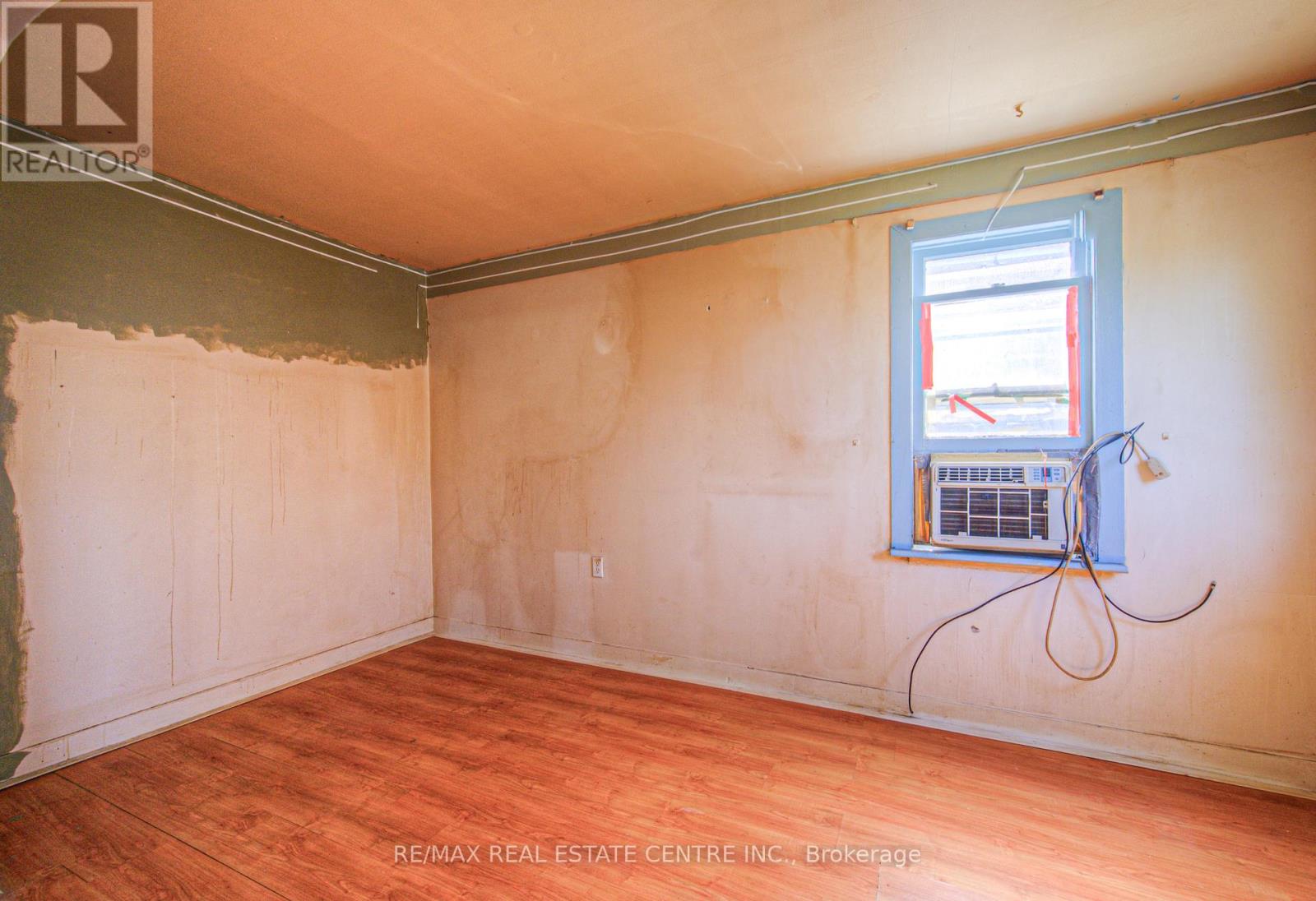 20 Beatty Avenue, Hamilton, Ontario  L8H 3P4 - Photo 7 - X12430745