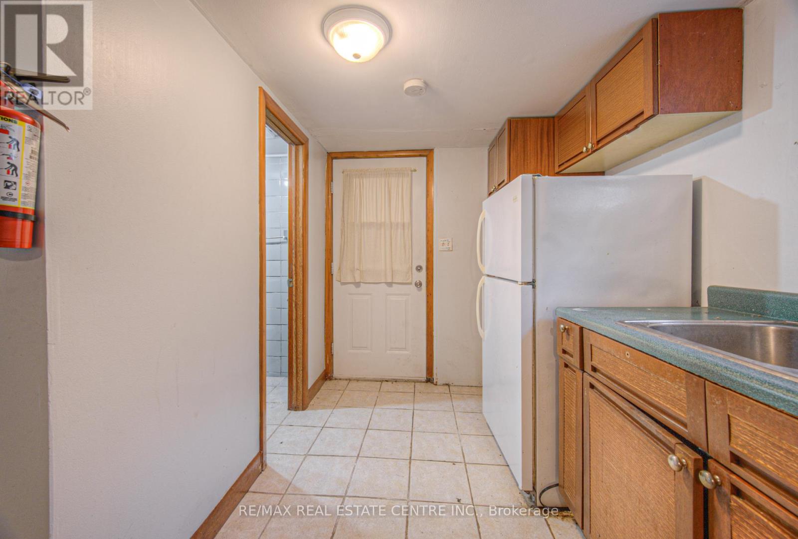 77 Emerson Street, Hamilton, Ontario  L8S 2X5 - Photo 25 - X12430739