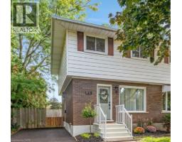 169 HUNGERFORD Road 43 - Hillcrest/Forbes Park