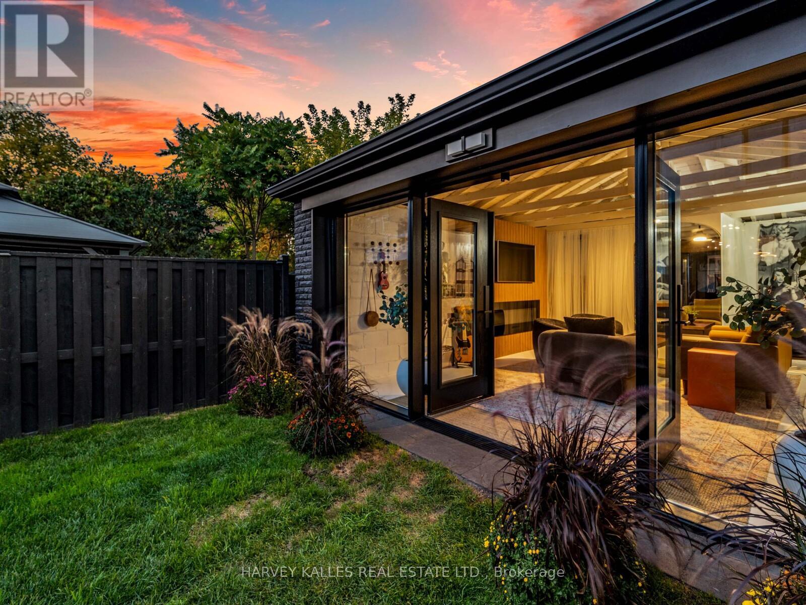 355 Atlas Avenue, Toronto, Ontario  M6C 3P8 - Photo 15 - C12431645