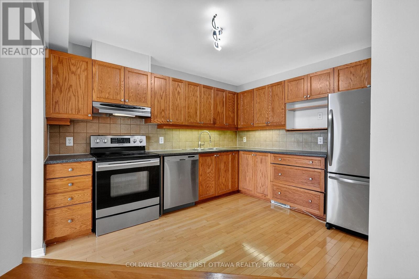 1249 Klondike Road, Ottawa, Ontario  K2W 1E1 - Photo 21 - X12433655