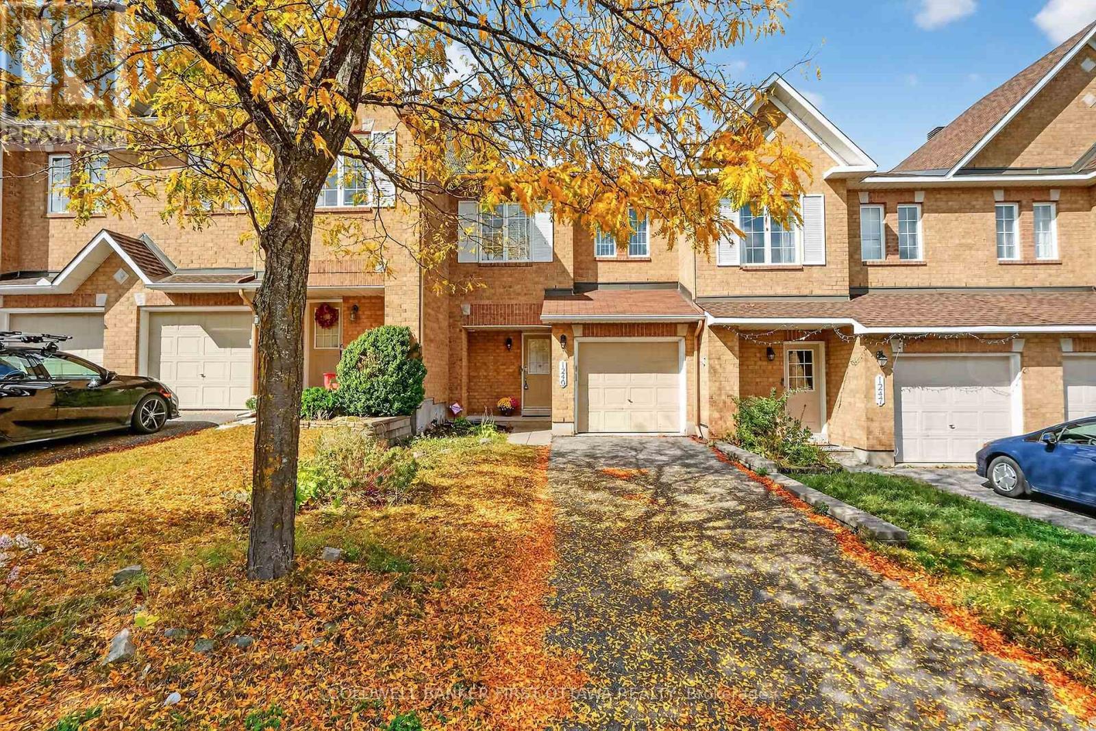 1249 Klondike Road, Ottawa, Ontario  K2W 1E1 - Photo 5 - X12433655