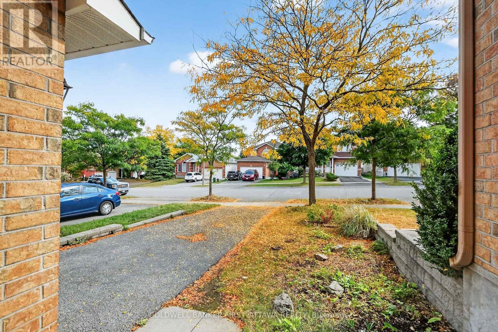 1249 Klondike Road, Ottawa, Ontario  K2W 1E1 - Photo 7 - X12433655