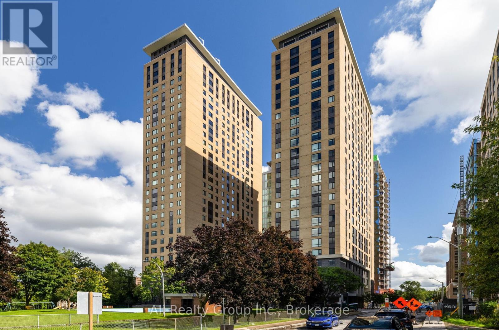 1618 - 105 CHAMPAGNE AVENUE S, Ottawa, Ontario