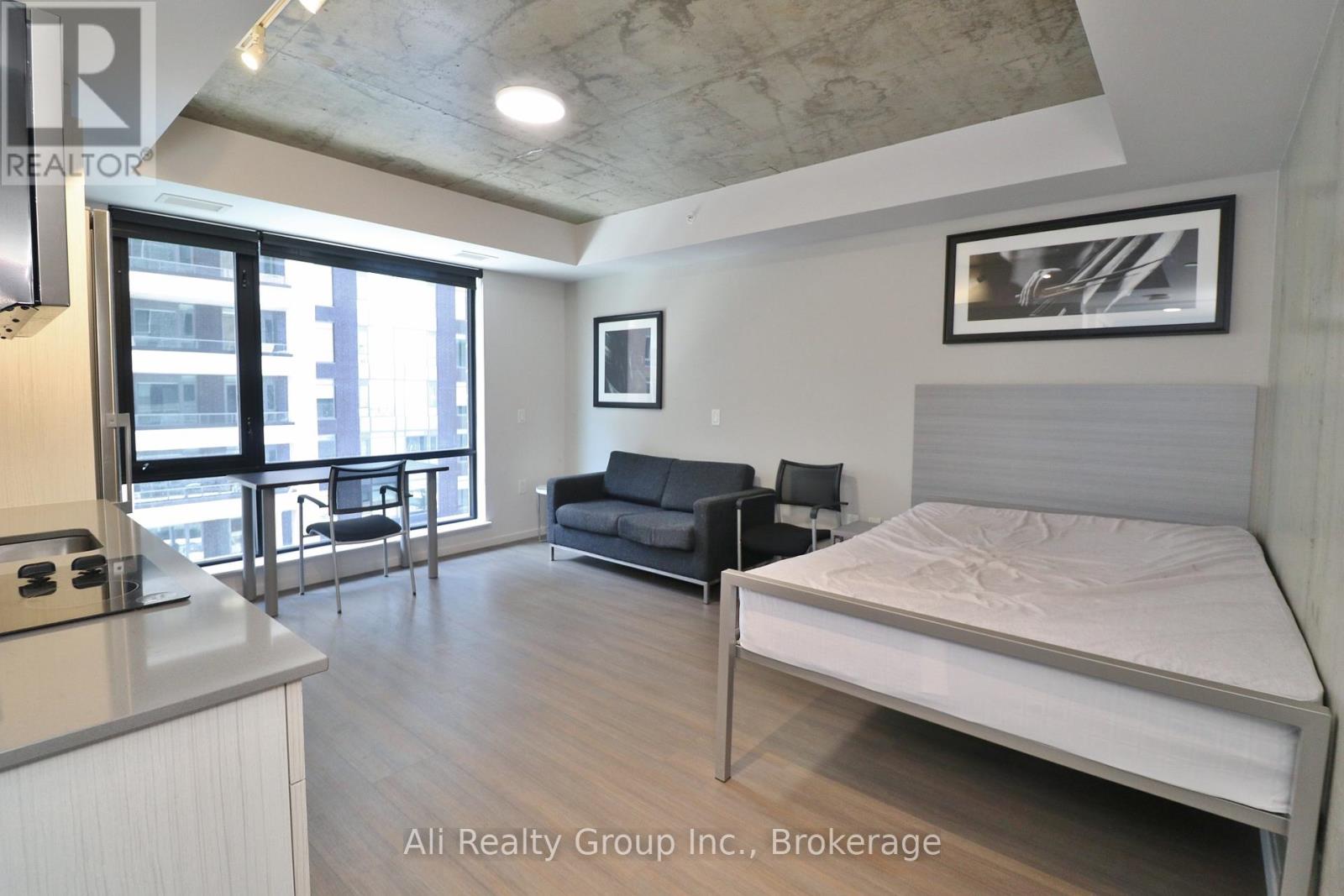 1618 - 105 Champagne Avenue S, Ottawa, Ontario  K1S 5E5 - Photo 5 - X12433669