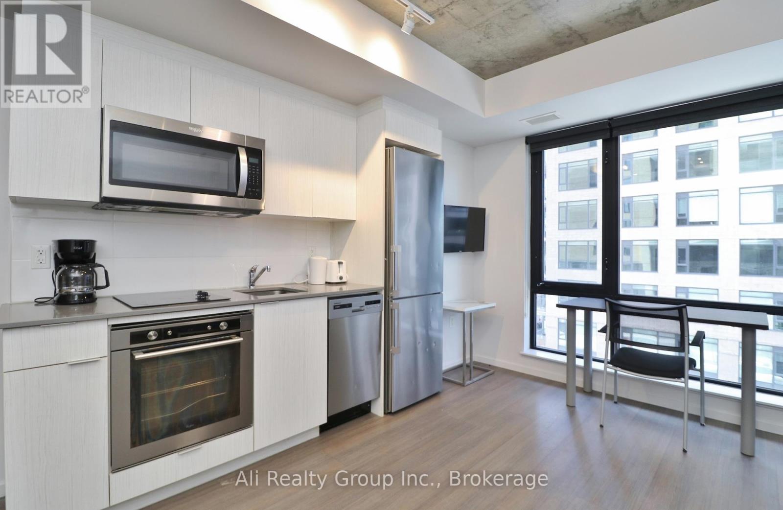 1618 - 105 Champagne Avenue S, Ottawa, Ontario  K1S 5E5 - Photo 8 - X12433669