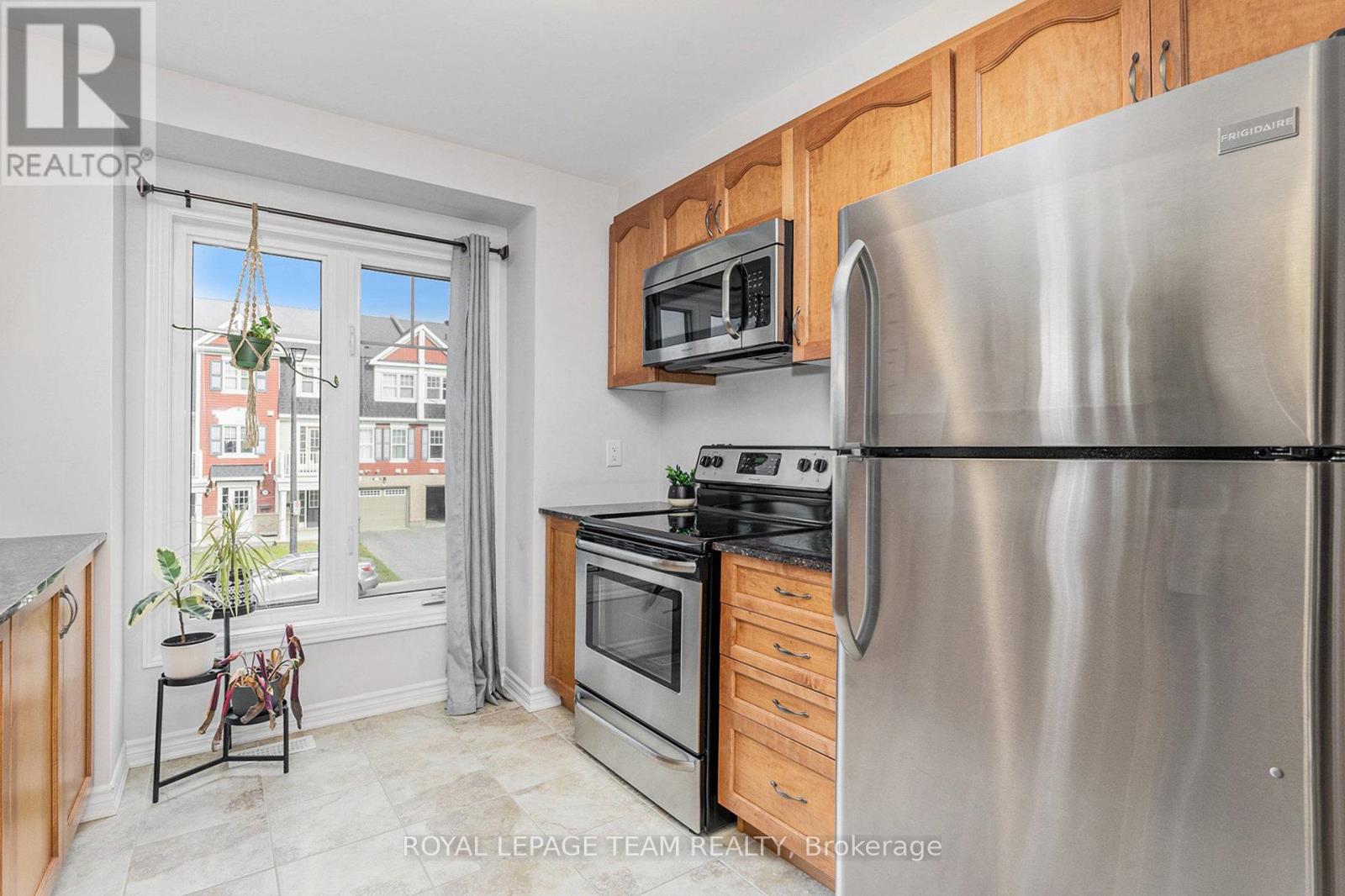 549 Snow Goose Street, Ottawa, Ontario  K2J 0T3 - Photo 12 - X12433682