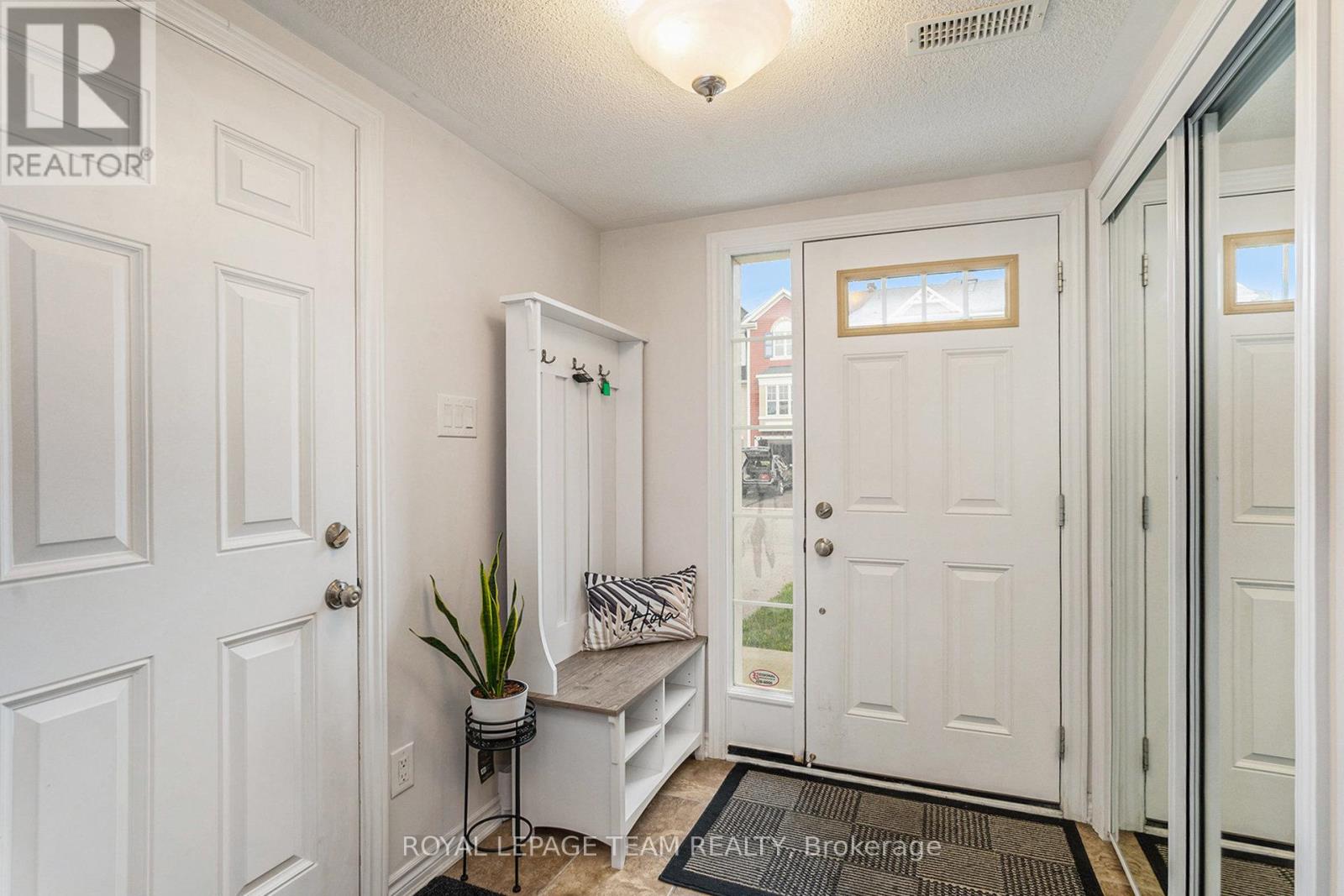 549 Snow Goose Street, Ottawa, Ontario  K2J 0T3 - Photo 4 - X12433682