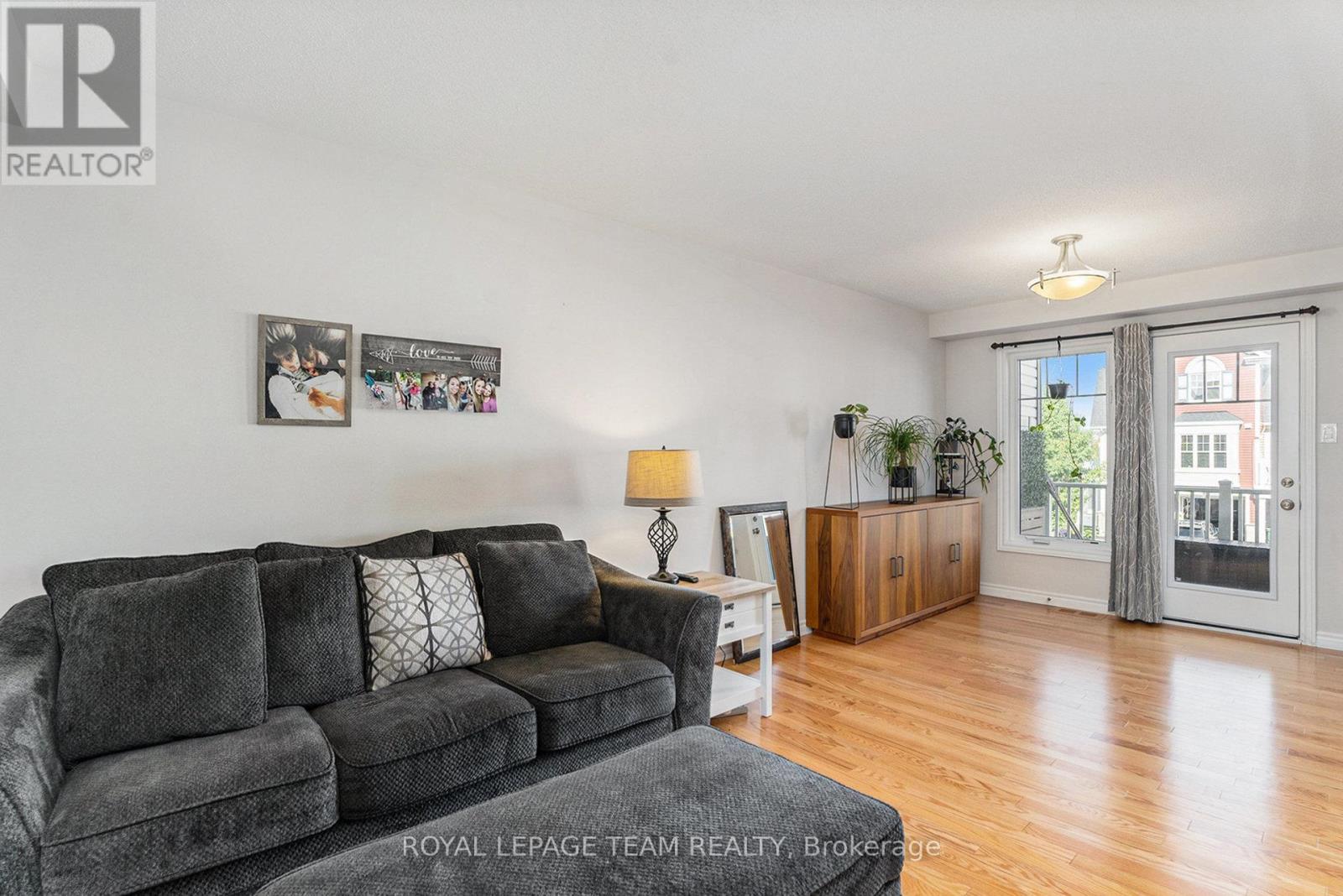 549 Snow Goose Street, Ottawa, Ontario  K2J 0T3 - Photo 7 - X12433682