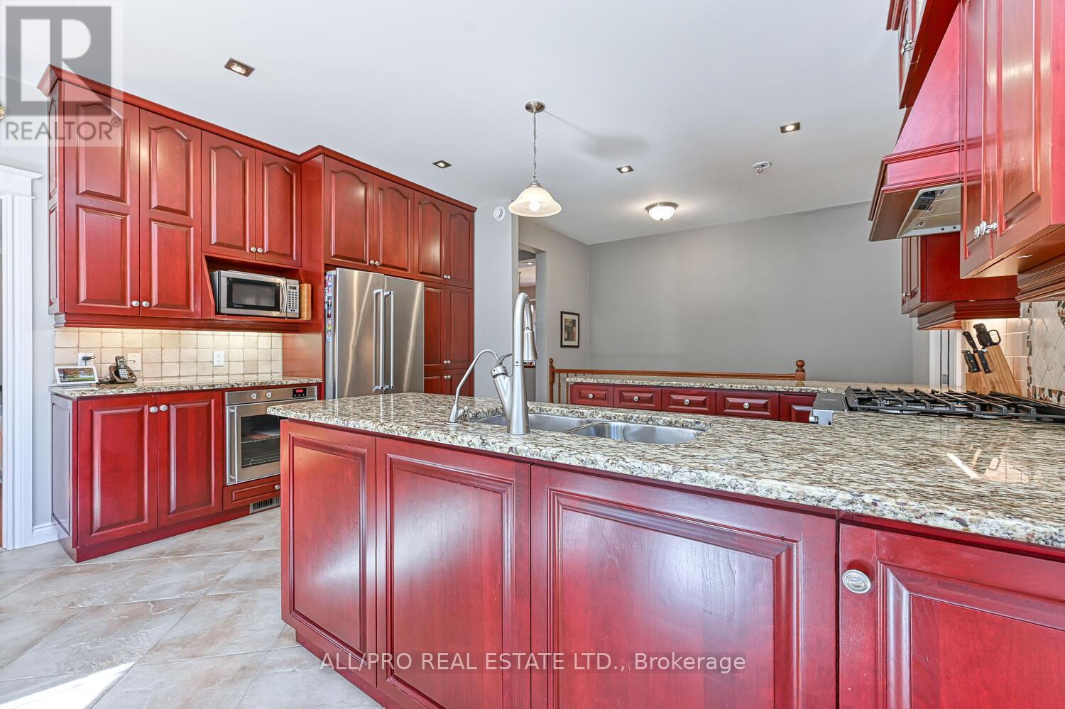 1238 Tintern Drive W, Ottawa, Ontario  K4P 1R4 - Photo 13 - X12433686