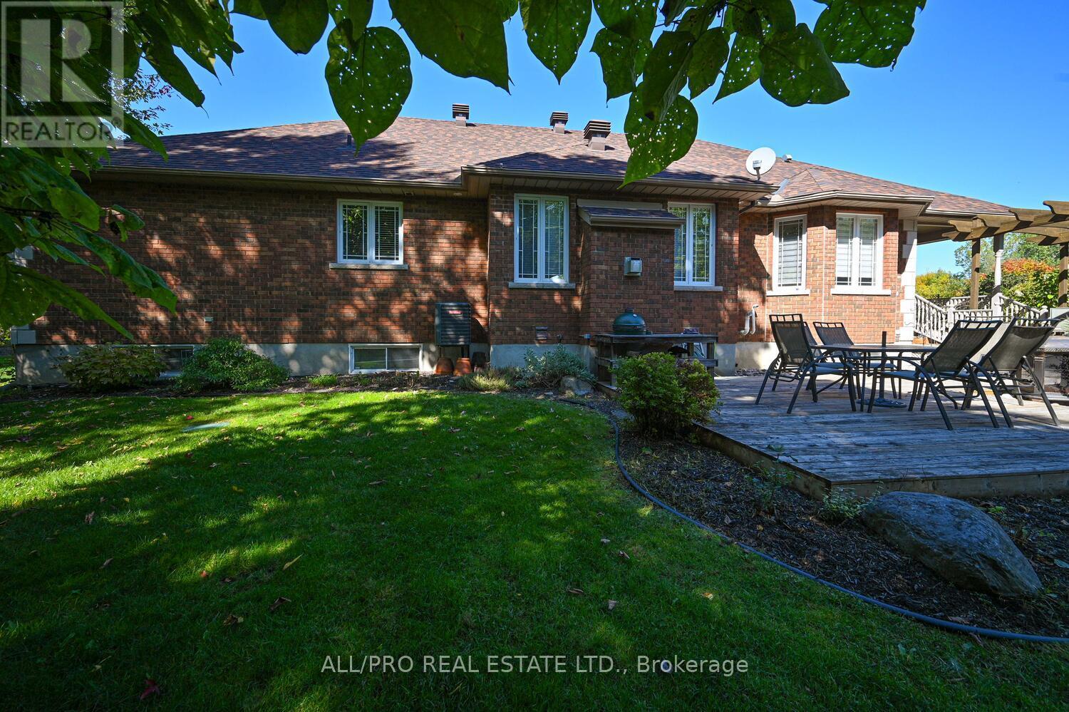 1238 Tintern Drive W, Ottawa, Ontario  K4P 1R4 - Photo 31 - X12433686