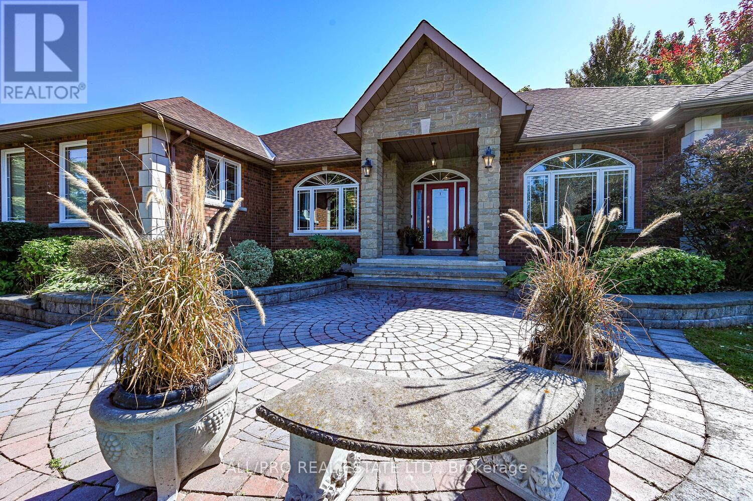 1238 Tintern Drive W, Ottawa, Ontario  K4P 1R4 - Photo 5 - X12433686