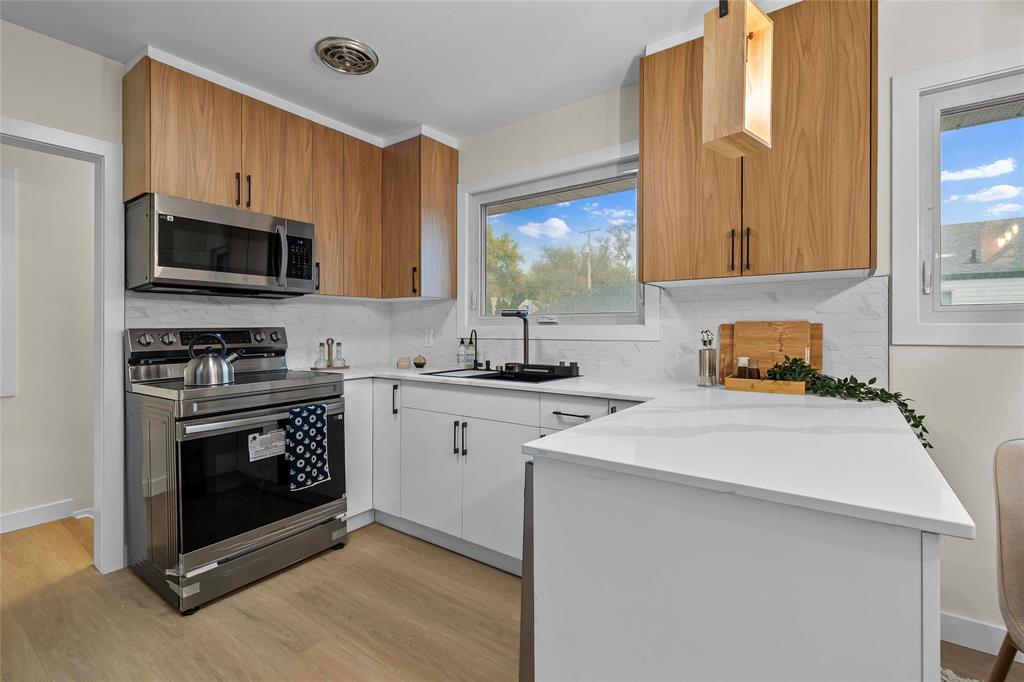 377 Mcleod Avenue, Winnipeg, Manitoba  R2K 0B1 - Photo 6 - 202525475