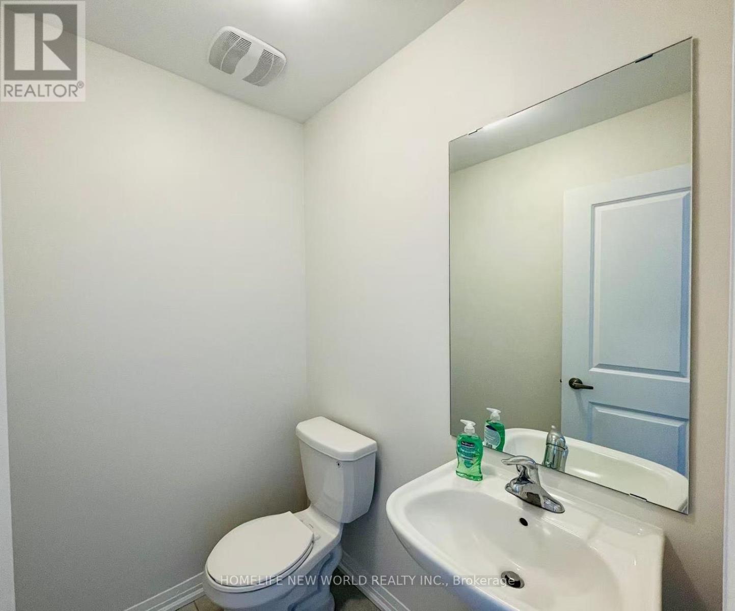 26 Stoeber Lane, Markham, Ontario  L6B 1R2 - Photo 4 - N12433642