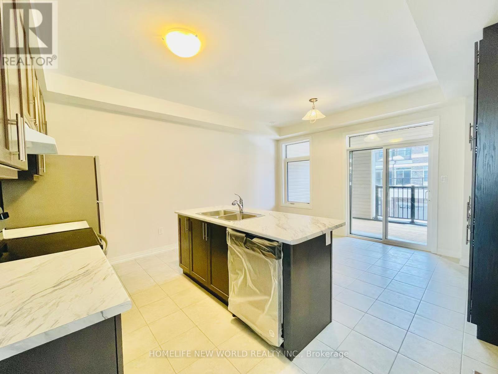 26 Stoeber Lane, Markham, Ontario  L6B 1R2 - Photo 6 - N12433642