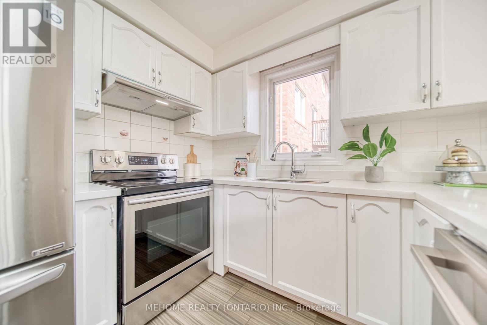 55 D'amato Crescent, Vaughan, Ontario  L6A 3E6 - Photo 17 - N12433652