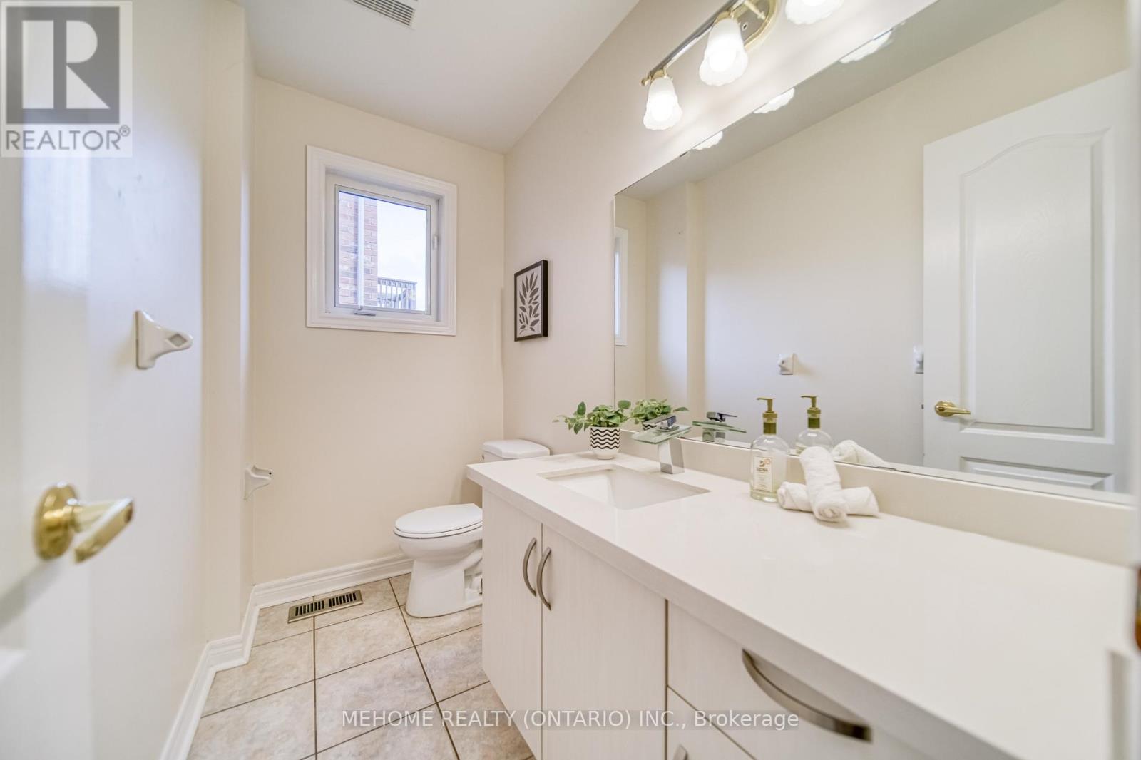 55 D'amato Crescent, Vaughan, Ontario  L6A 3E6 - Photo 20 - N12433652