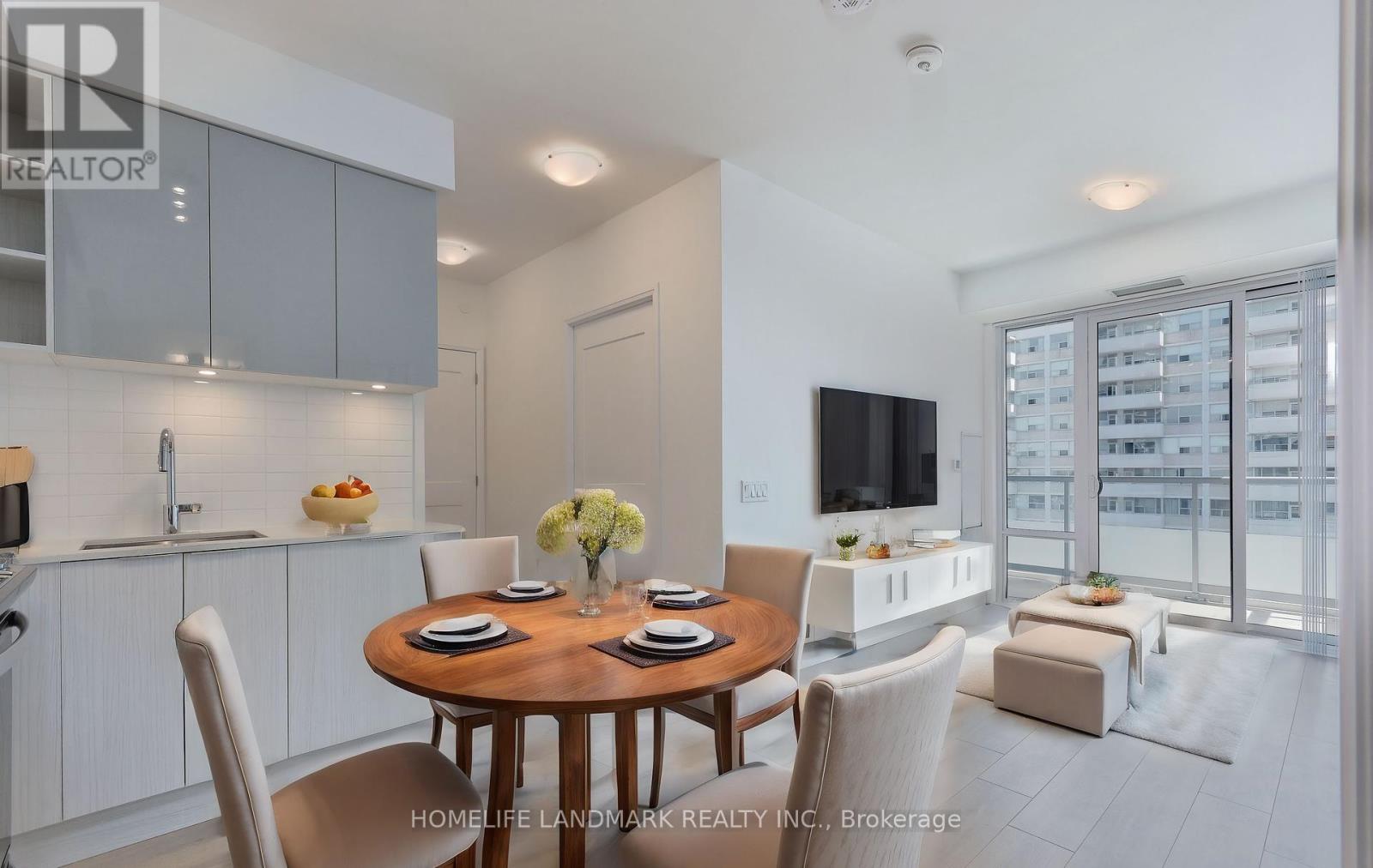 2420 - 50 Dunfield Avenue, Toronto, Ontario  M4S 2A4 - Photo 11 - C12433689