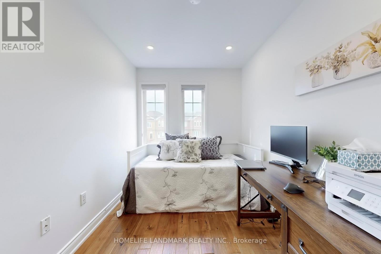 2423 Ravinebrook Crescent, Oakville, Ontario  L6H 6Y2 - Photo 19 - W12433637