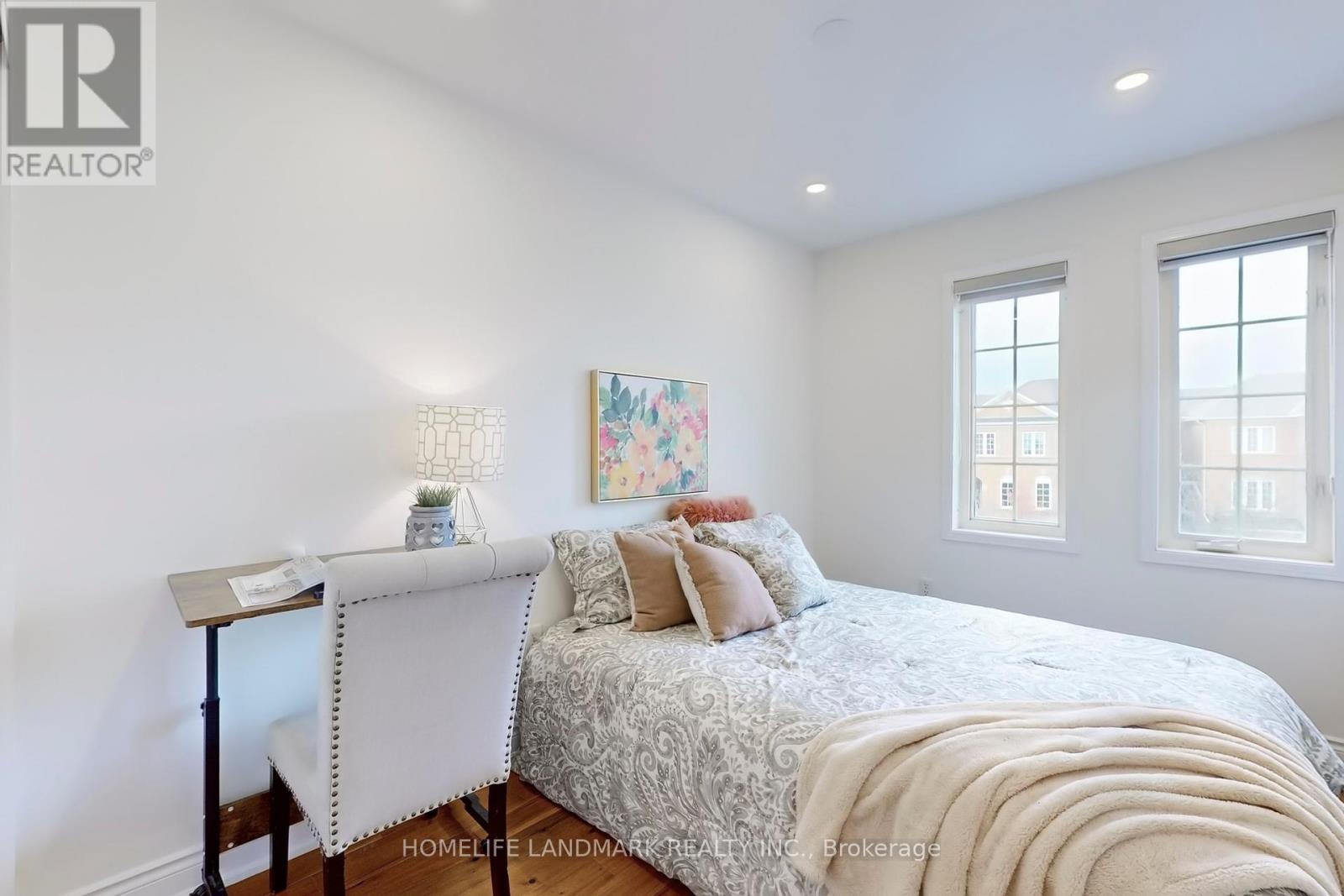 2423 Ravinebrook Crescent, Oakville, Ontario  L6H 6Y2 - Photo 21 - W12433637