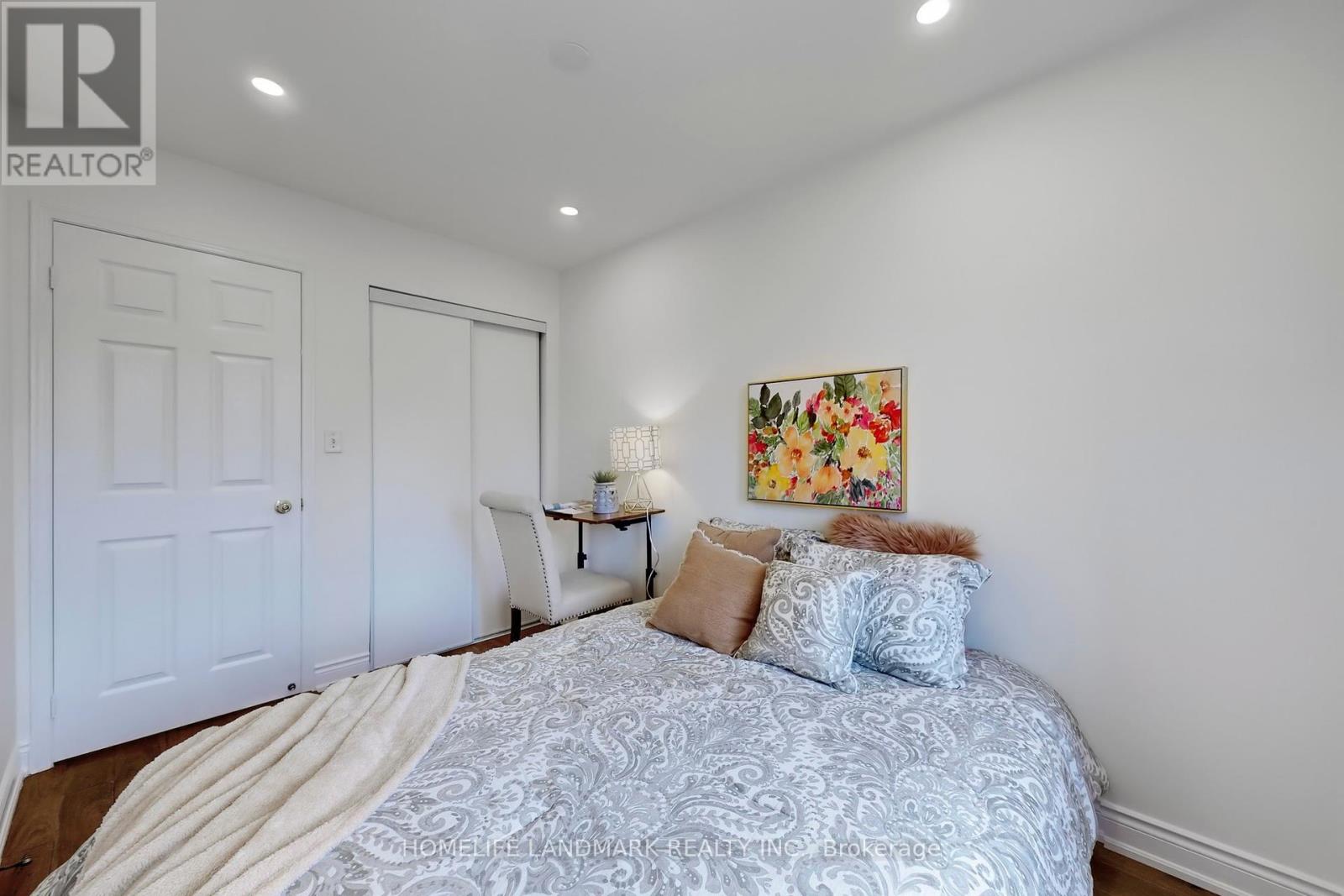 2423 Ravinebrook Crescent, Oakville, Ontario  L6H 6Y2 - Photo 22 - W12433637