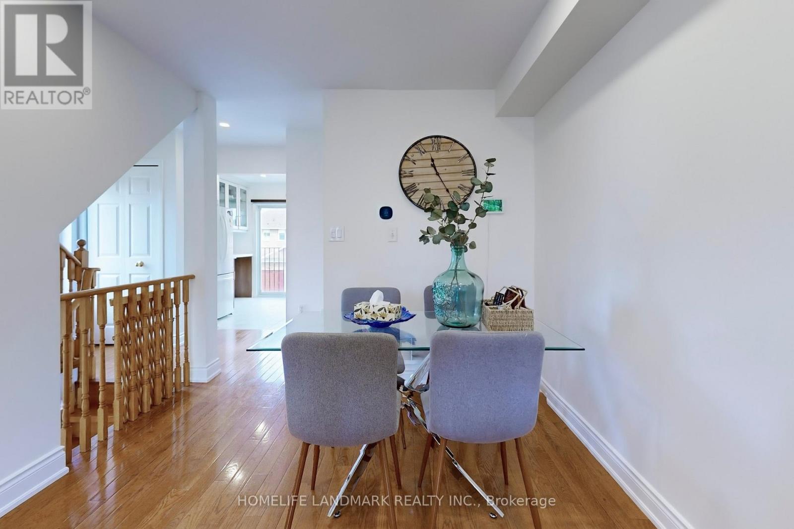 2423 Ravinebrook Crescent, Oakville, Ontario  L6H 6Y2 - Photo 7 - W12433637