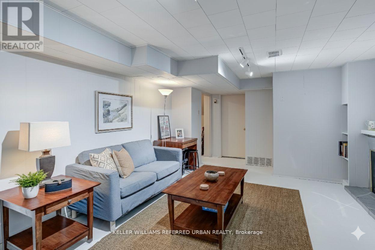 26 Foxmeadow Road, Toronto, Ontario  M9R 1E5 - Photo 19 - W12433644