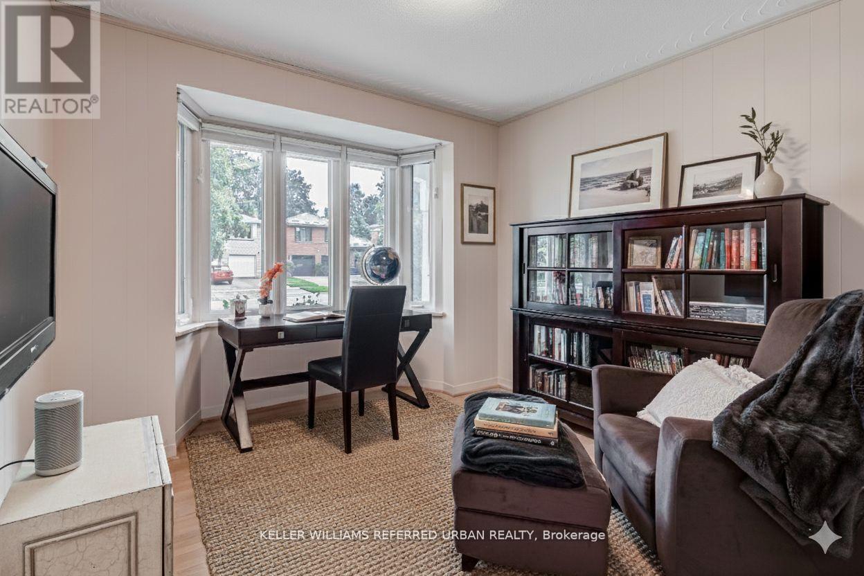 26 Foxmeadow Road, Toronto, Ontario  M9R 1E5 - Photo 9 - W12433644