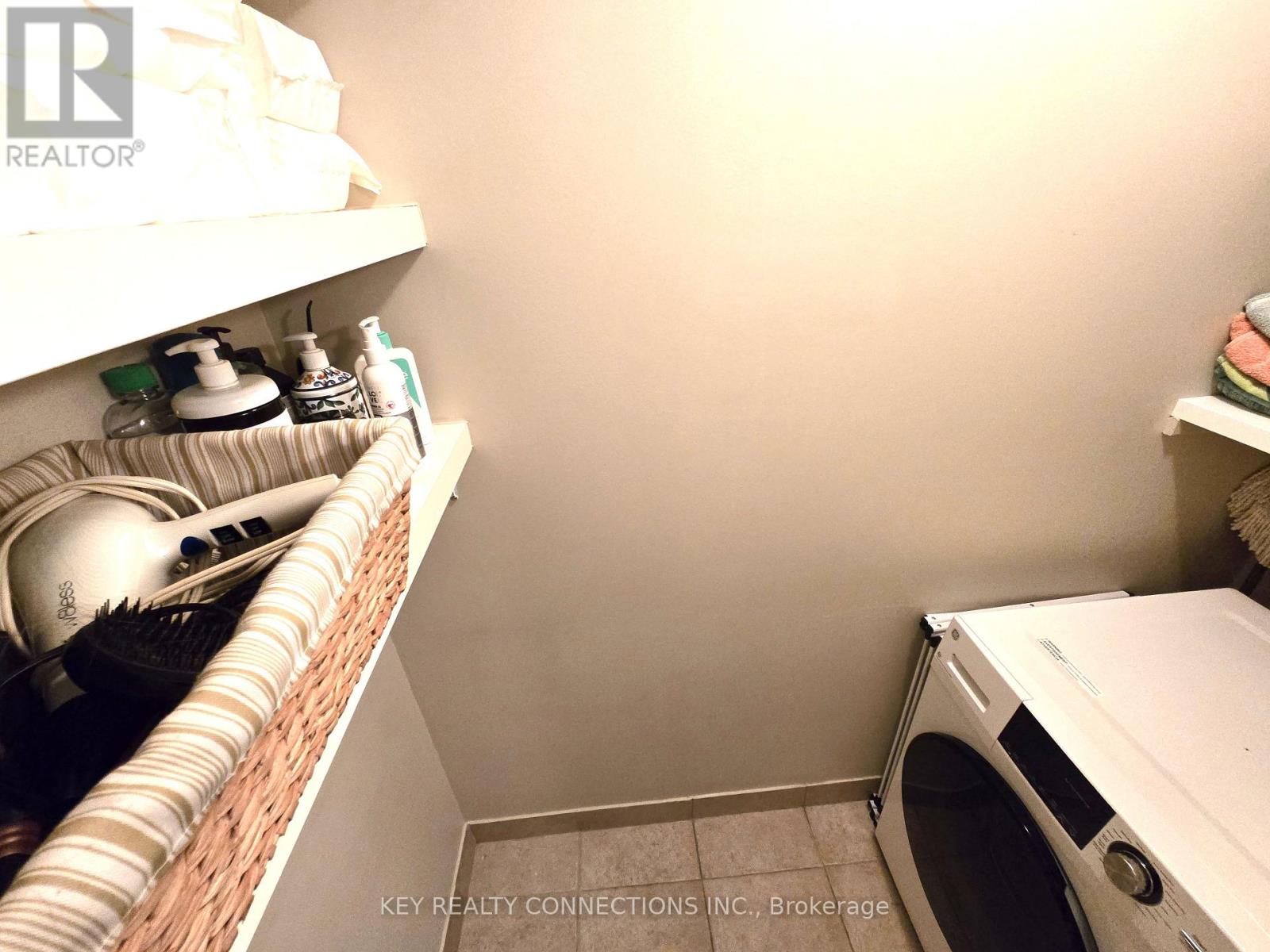 313 - 6720 Glen Erin Drive, Mississauga, Ontario  L5N 3K8 - Photo 16 - W12433663