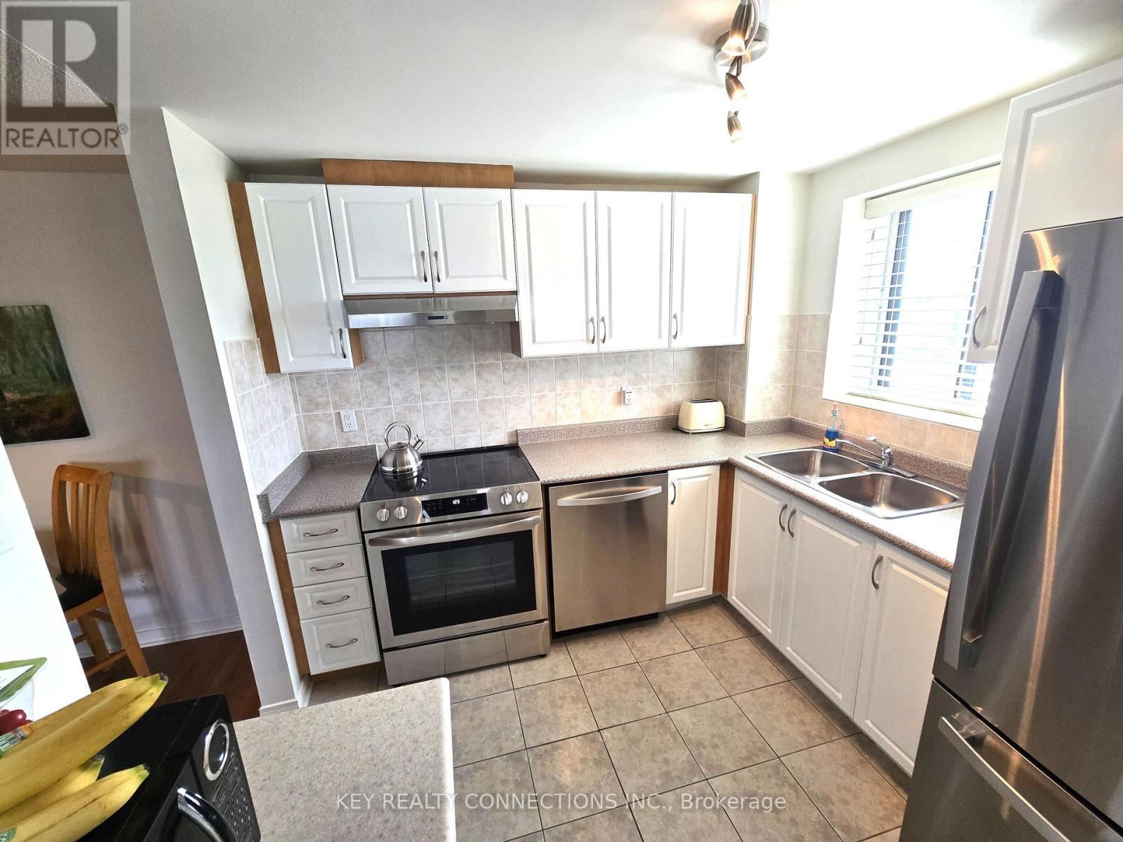 313 - 6720 Glen Erin Drive, Mississauga, Ontario  L5N 3K8 - Photo 7 - W12433663