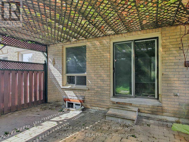 78 Fern Valley Crescent, Brampton (Sandringham-Wellington), Ontario  L6R 1K5 - Photo 23 - W12433665