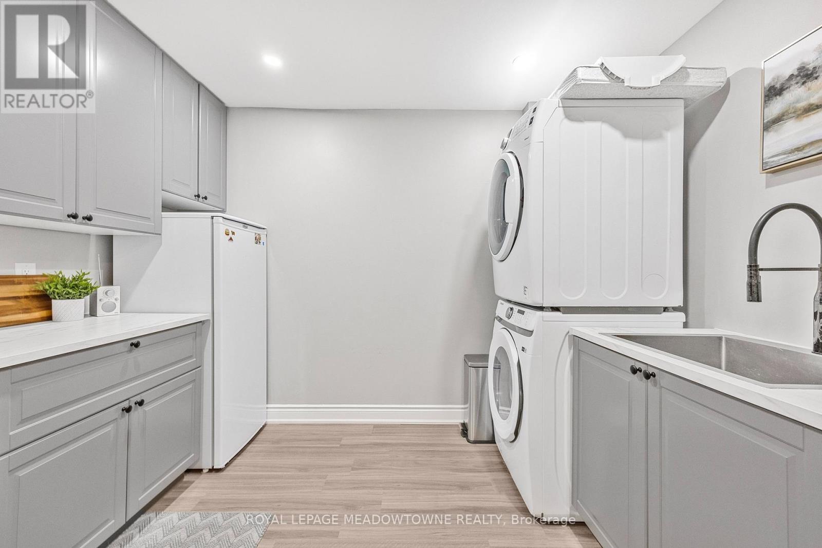 106 Campbell Avenue E, Milton, Ontario  L0P 1B0 - Photo 31 - W12433670