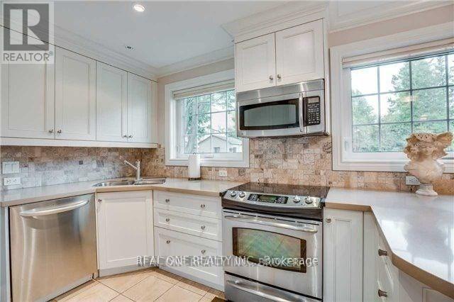 2043 Water's Edge Drive, Oakville, Ontario  L6L 1A3 - Photo 3 - W12433677