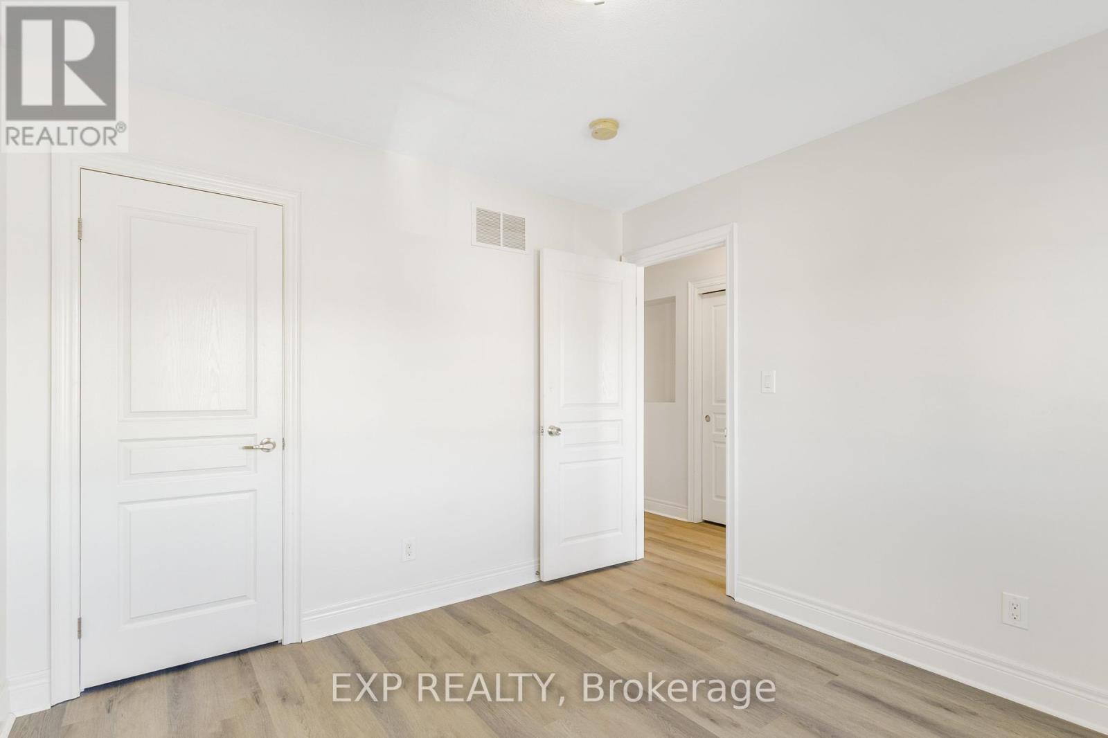 174 Winterberry Boulevard, Thorold, Ontario  L2V 0C2 - Photo 13 - X12433640