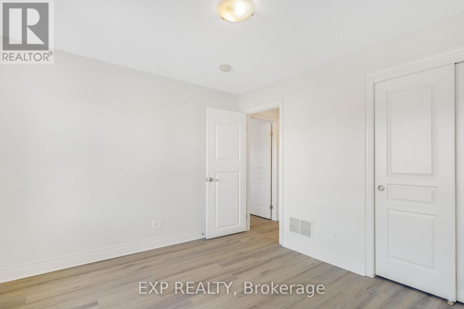 174 Winterberry Boulevard, Thorold, Ontario  L2V 0C2 - Photo 15 - X12433640