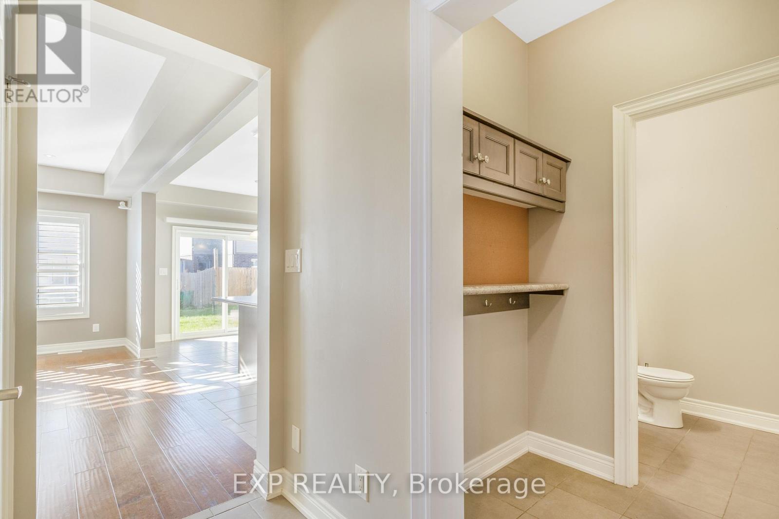 174 Winterberry Boulevard, Thorold, Ontario  L2V 0C2 - Photo 5 - X12433640