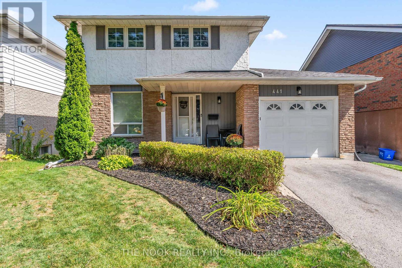 441 Charrington Avenue, Oshawa, Ontario  L1G 7P2 - Photo 1 - E12433703