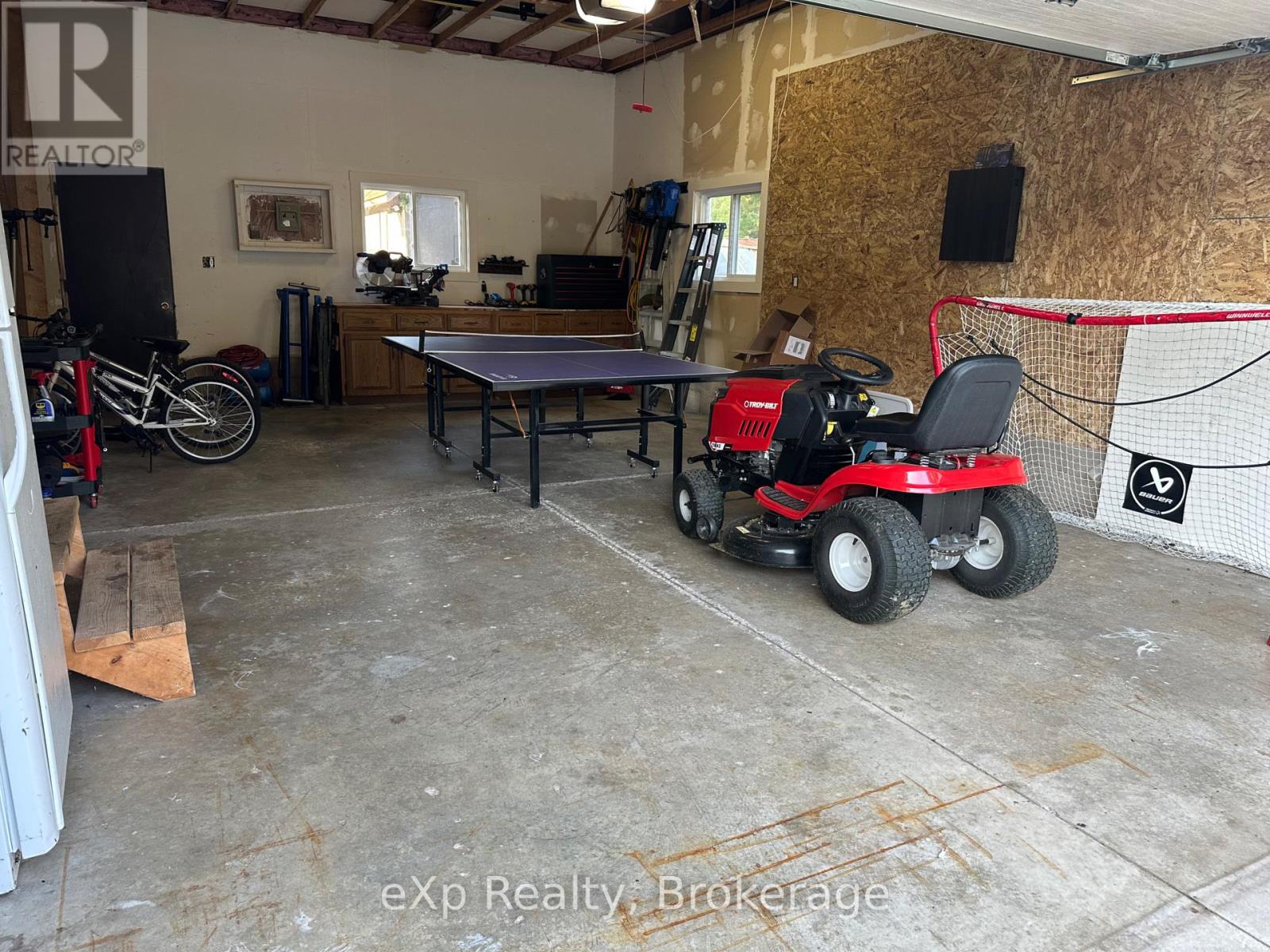 470 Williamsburg Street, Kincardine, Ontario  N2Z 2G3 - Photo 45 - X12433397