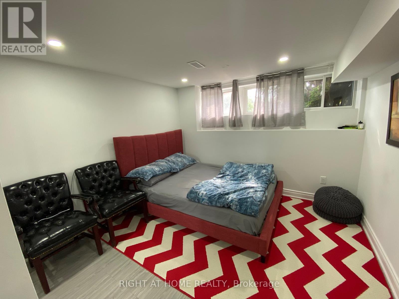 Lower - 2 Hagersville Court, Toronto, Ontario  M9C 4A3 - Photo 5 - W12433684