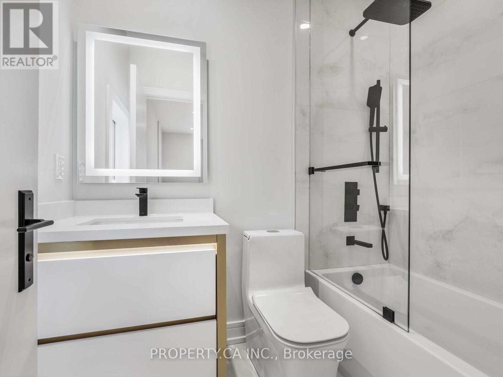 68 Lynnhaven Road, Toronto, Ontario  M6A 2K9 - Photo 31 - C12426966