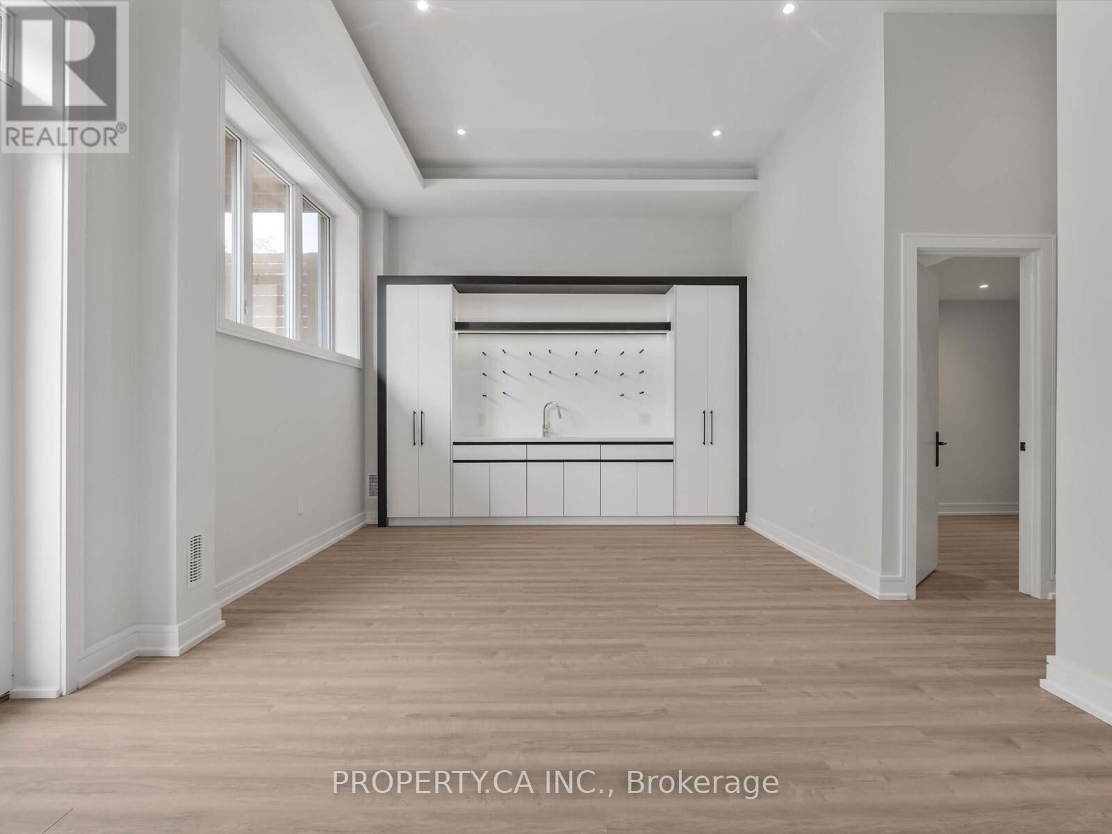 68 Lynnhaven Road, Toronto, Ontario  M6A 2K9 - Photo 38 - C12426966