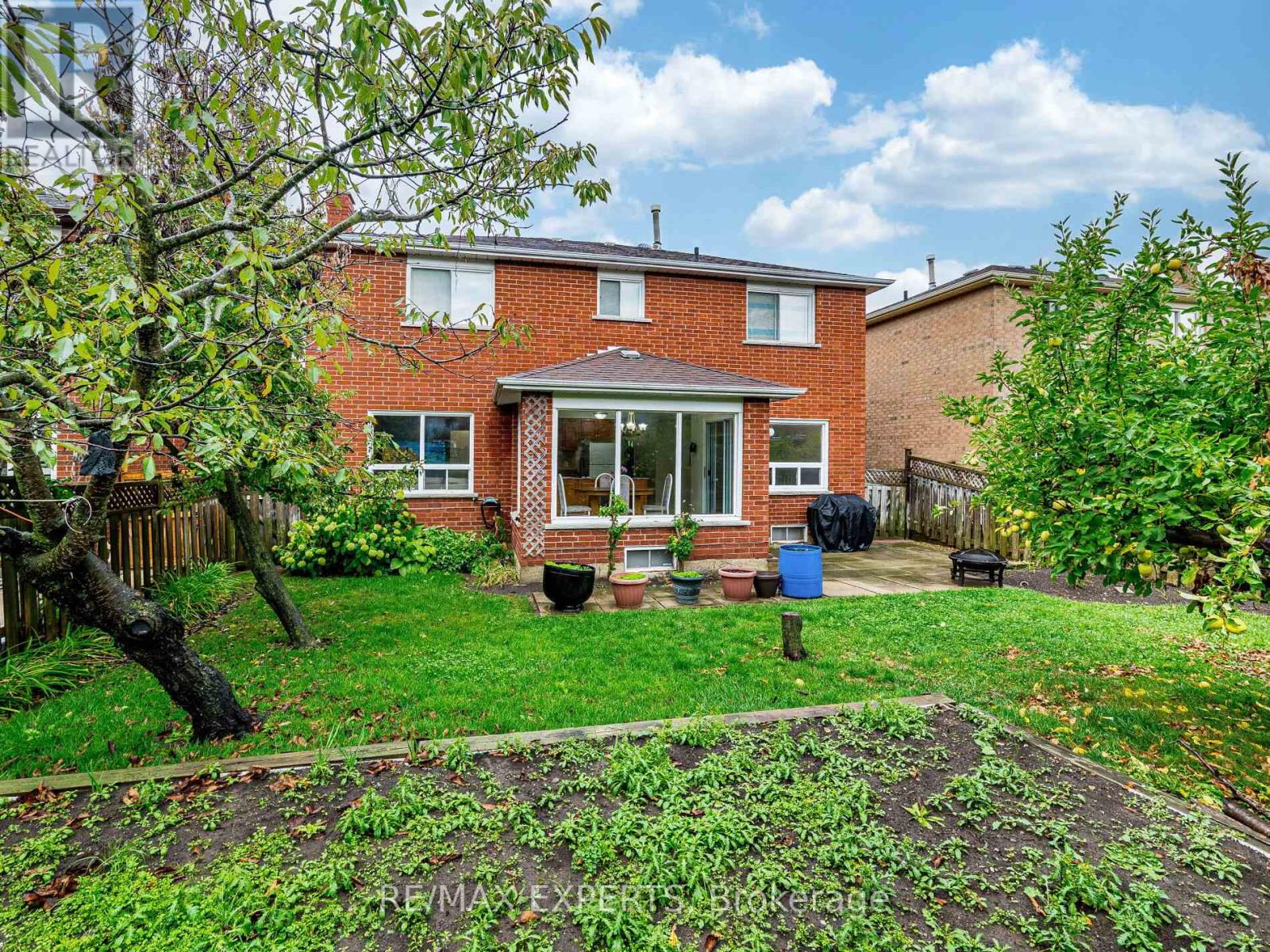 33 Nipissing Crescent, Brampton, Ontario  L6S 5A4 - Photo 49 - W12433580