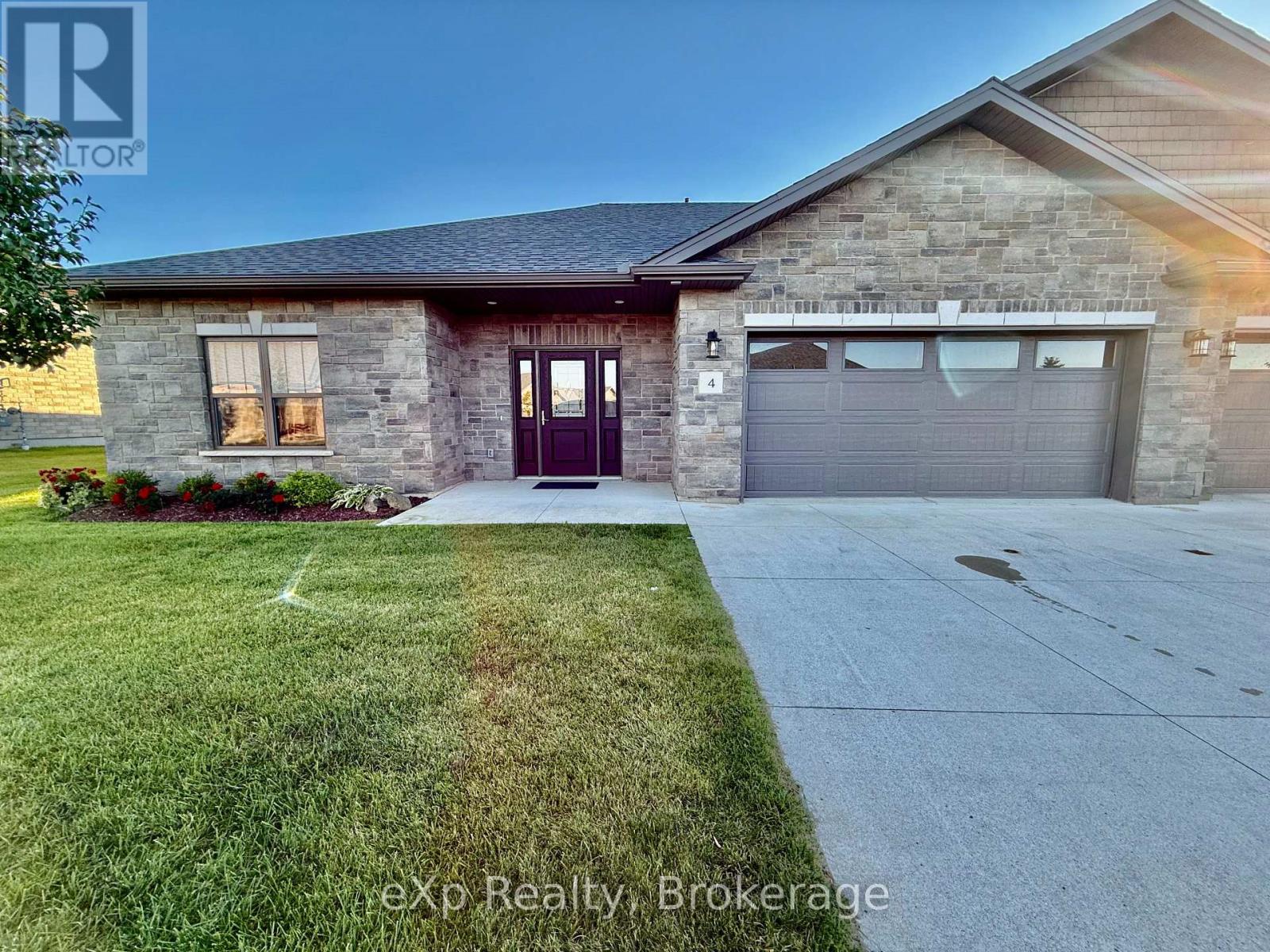 4 - 1050 WATERLOO STREET, Saugeen Shores, Ontario