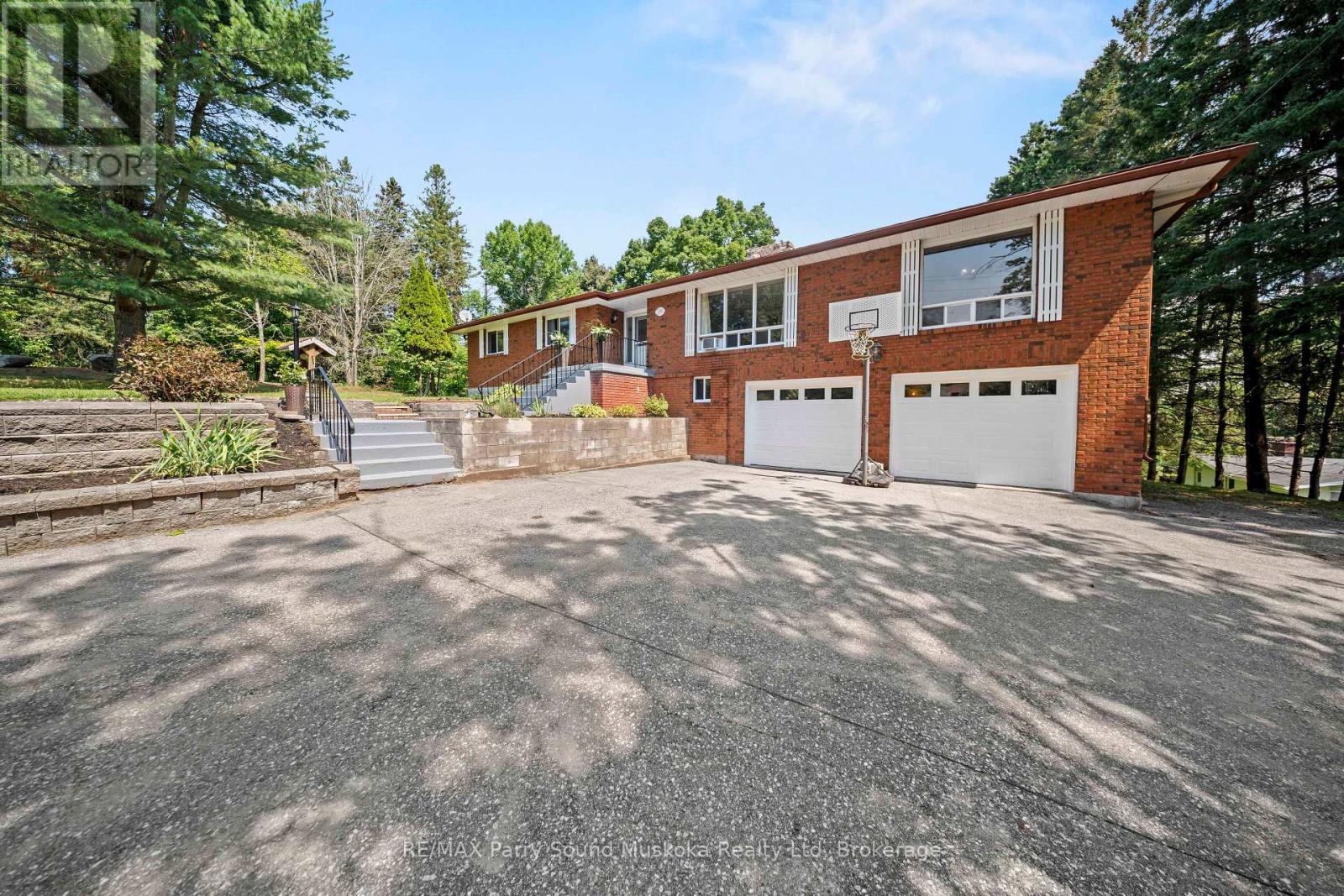 113 North Road, Mcdougall, Ontario  P2A 2W9 - Photo 2 - X12433702