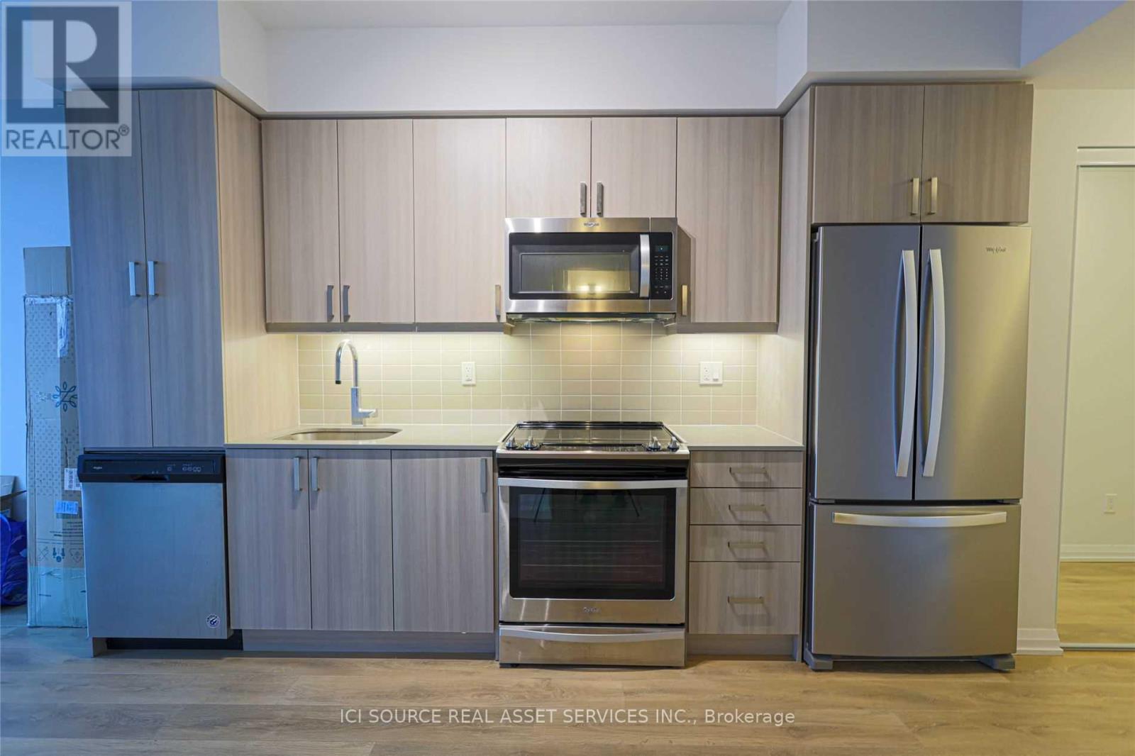 2101 - 7895 Jane Street, Vaughan, Ontario  L4K 0K2 - Photo 7 - N12433704