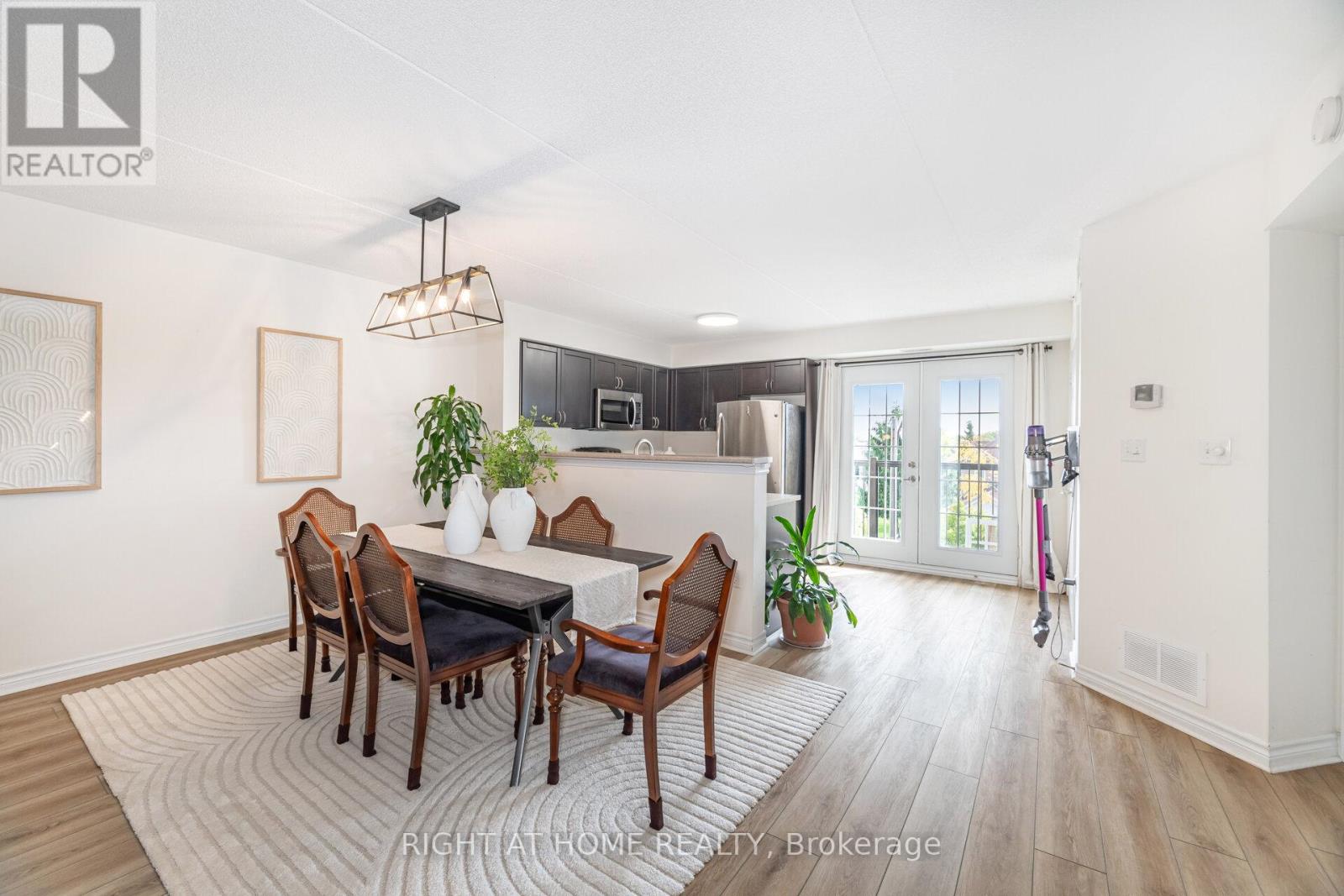 311 - 1370 Main Street E, Milton, Ontario  L9T 7S8 - Photo 13 - W12433699