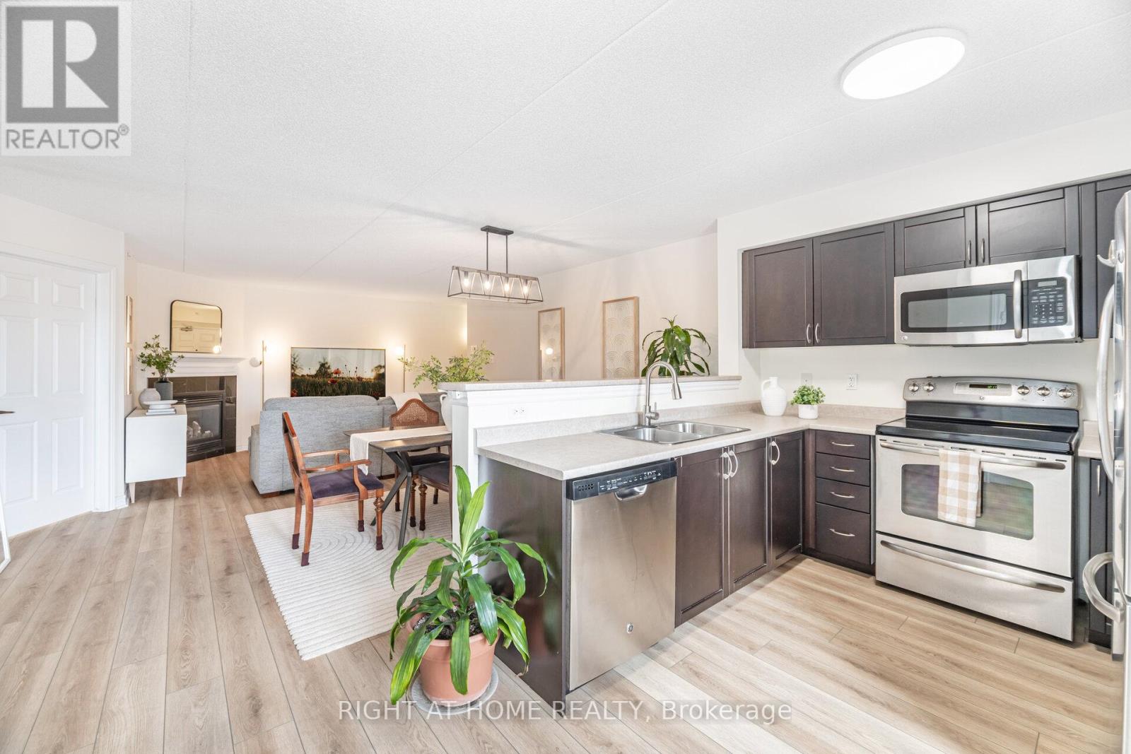 311 - 1370 Main Street E, Milton, Ontario  L9T 7S8 - Photo 15 - W12433699