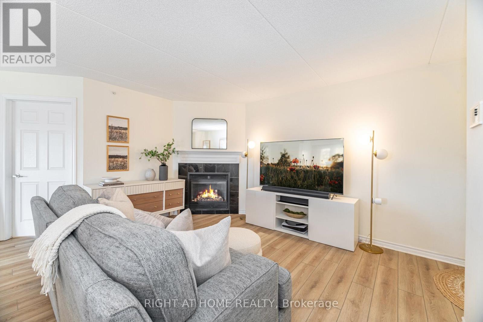 311 - 1370 Main Street E, Milton, Ontario  L9T 7S8 - Photo 9 - W12433699